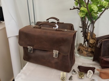 Handgemaakte Aktetas